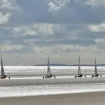 Bovinda - By The Beach, בית נופש *